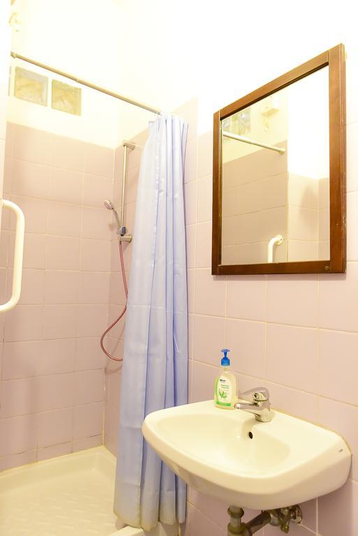 Casa Vacanza Frendy - Free Airport Transportation On Arrival If You Book An Apartment Of Minimum 3 Nights And 6 People Rom Exterior foto