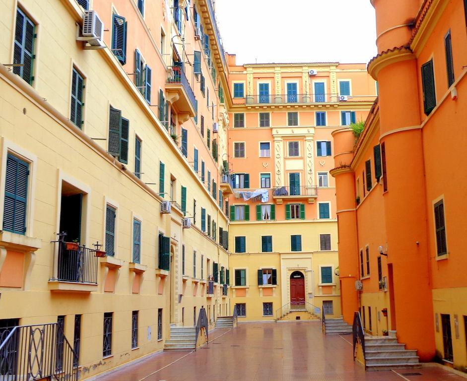 Casa Vacanza Frendy - Free Airport Transportation On Arrival If You Book An Apartment Of Minimum 3 Nights And 6 People Rom Exterior foto