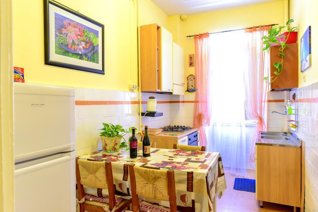 Casa Vacanza Frendy - Free Airport Transportation On Arrival If You Book An Apartment Of Minimum 3 Nights And 6 People Rom Exterior foto